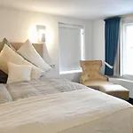 Zum Loewen Hotel