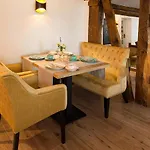 Hotel Zum Loewen 3*