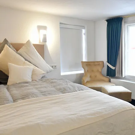Zum Loewen Hotel